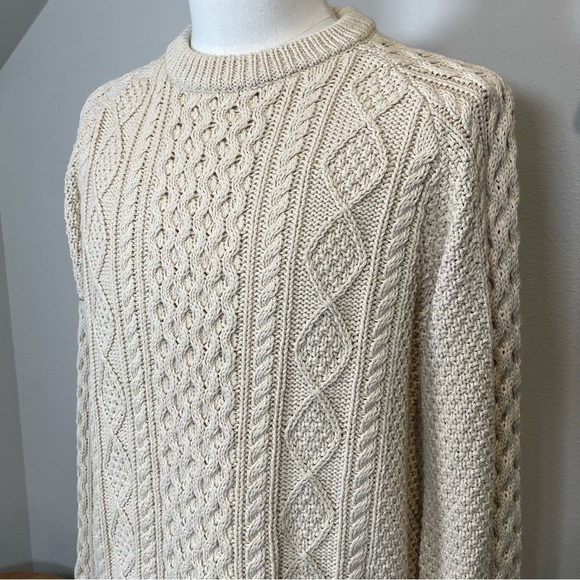 Men's L.L.Bean Signature Cotton Chunky Cable Knit Fisherman Sweater Beige Medium - Picture 2 of 13